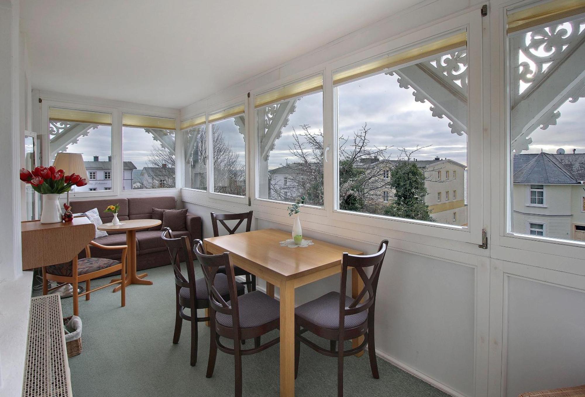 Villa Ostseelilie - Appartements Mit Balkon Und Meerblick Sassnitz Quarto foto